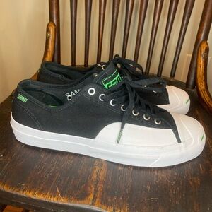 Converse cons Parcel pros